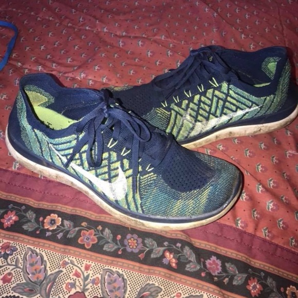 Nike flyknits - Picture 1 of 1